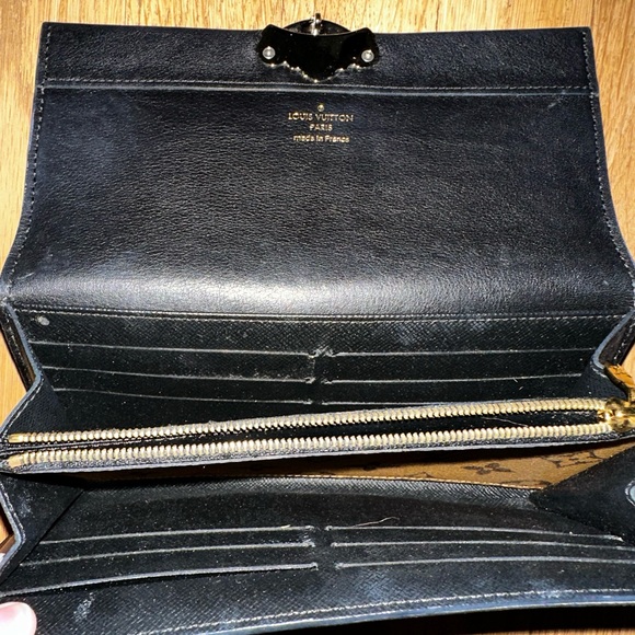 Louis Vuitton 100% authentic long wallet; excellent condition - Picture 4 of 6